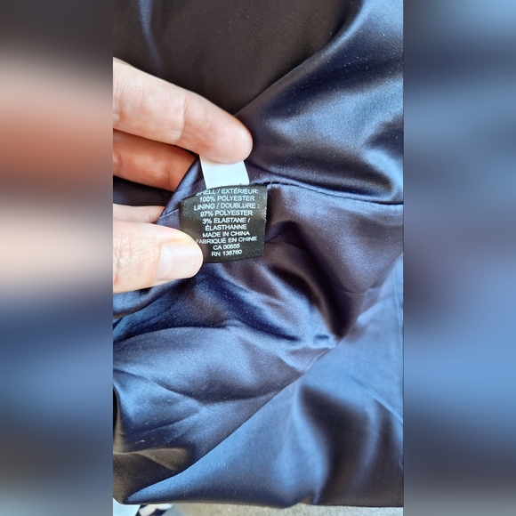 Blazer - Picture 3 of 4